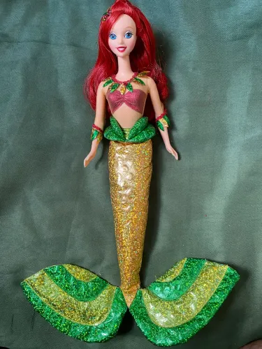 Boneca Ariel Holiday