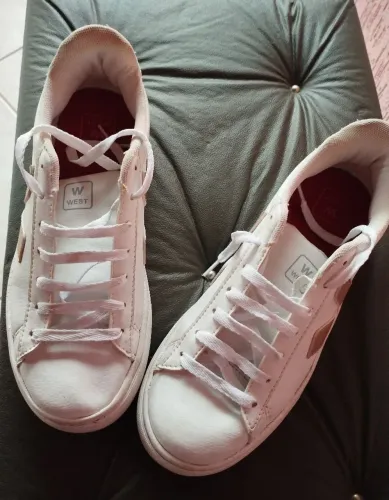 Tênis feminino branco