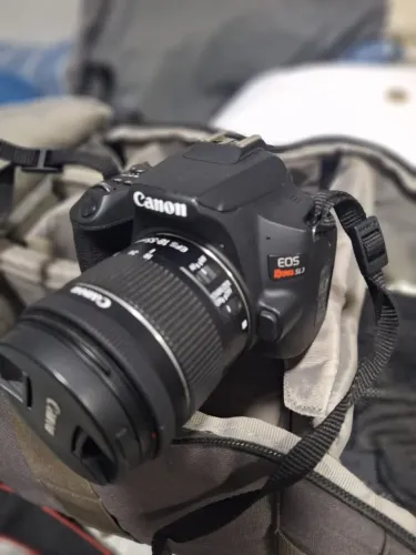 KIT FOTOGRÁFICO CANON EOS REBEL SL3 COMPLETO