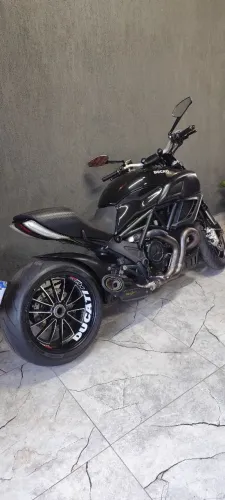 Ducati Diavel 