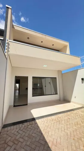 Casa com 3 quartos sendo 1 suíte no Plano Diretor Sul de Palmas. REF: 110