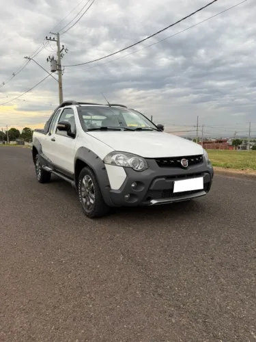 Fiat Strada Adventure 1.8/ 1.8 Locker Flex CE 2013