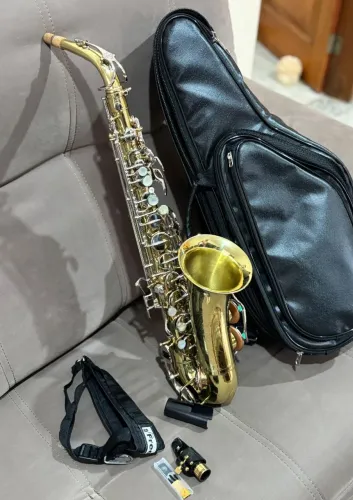 SAX ALTO MI BEMOL 