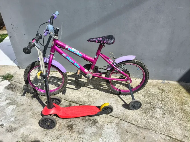 Bicicleta infantil e patinete