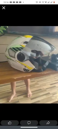Vendo 2 capacetes todo bom 