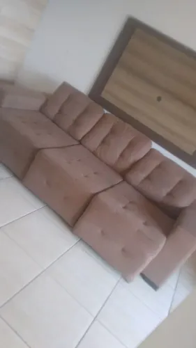 vendo sofá refratário muito conservado