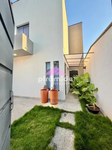 Casa com 2 dormitórios à venda, 87 m² por R$ 650.000,00 - Vila Betânia - São José dos Camp