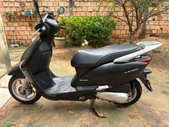 Vende-se Honda lead 2013