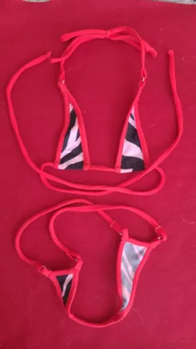 Micro biquini de marca usado
