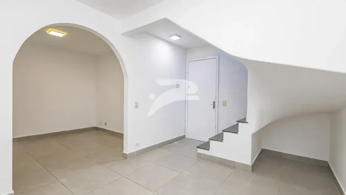 Sobrado 3 Quartos Parolin 180m²