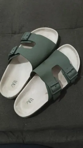 Vendo sandália da Zara Tamanho 43