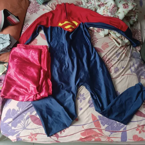 Cosplay Supergirl/superman