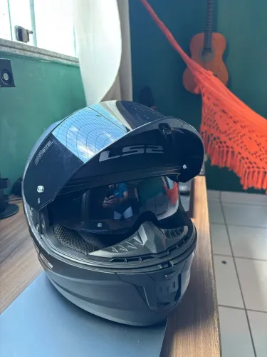 Capacete LS2 stream 2 - Seminovo