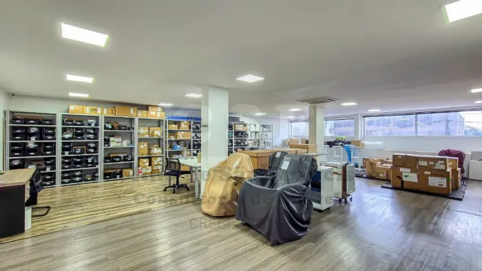 Prédio Comercial à venda na Vila Yara, Osasco-SP, com localização privilegiada