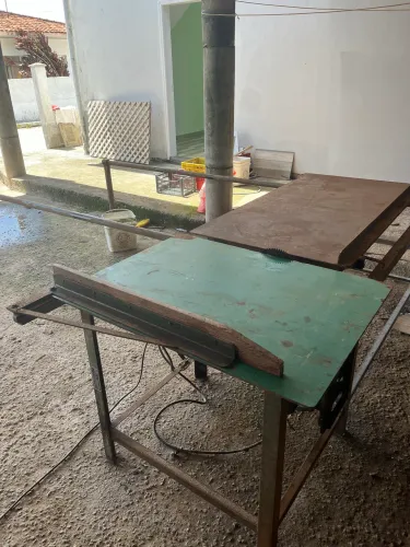 Esquadrejadeira trifásica 