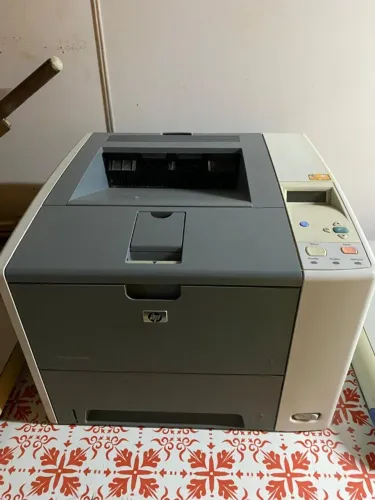 HP LaserJet P3005 - Impressora a laser 