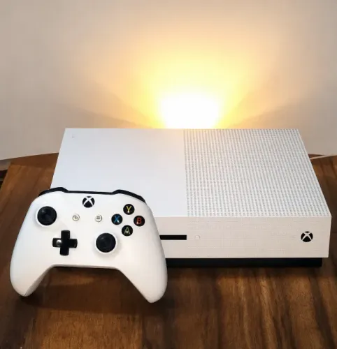 Xbox One 1TB + Controle Original - Funcionando Perfeitamente