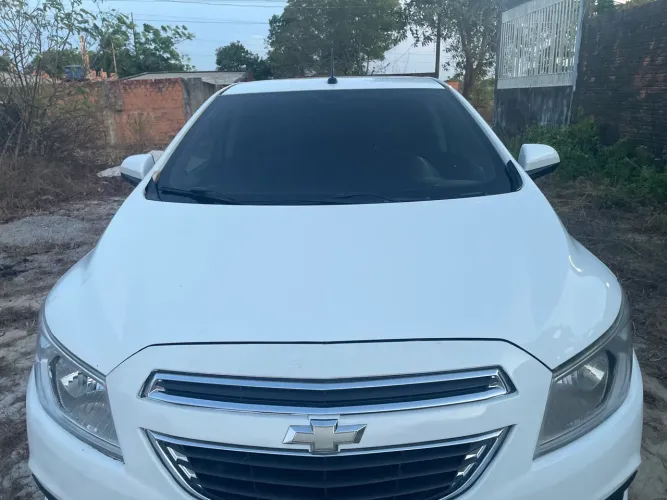 Chevrolet Onix Hatch LT 1.0 8V Flex Power Mec. 4P 2015