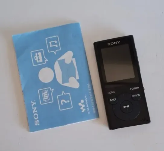 Tocador de MP3 Sony Preto com manual (funcionando)