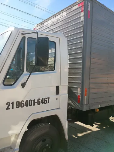 Agrale 5000 RS baú vistoriado 2026