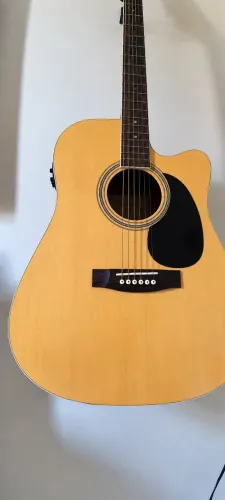 Violão VEGA acústico/elétrico