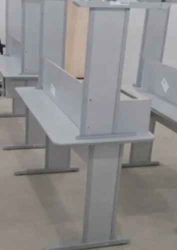 Mesa escrivaninha 1,20x0,60 Cor Cinza sem gavetas