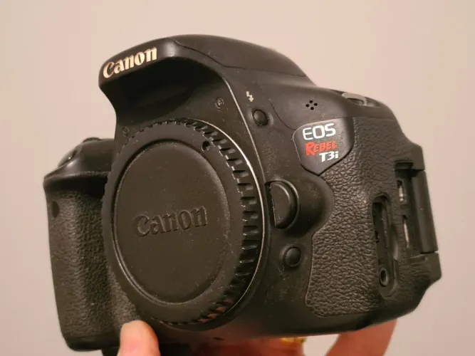 Camera Canon T3i (com defeito, LEIA)