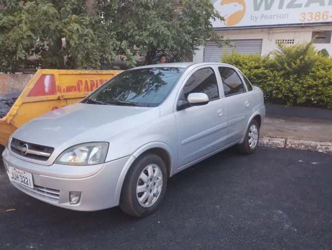 Chevrolet Corsa Sedan 1.8 MPFI 8V 102cv 4P 2003
