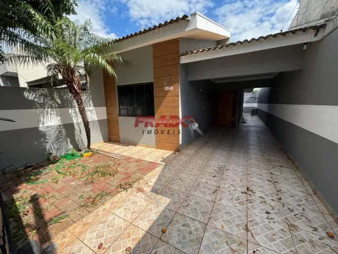 Casa à venda em Maringá, Jardim Itália II, com 3 quartos, com 99.8 m²