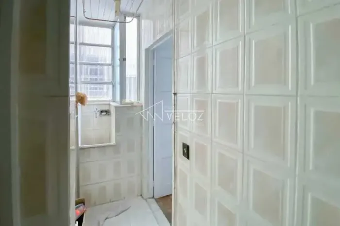 Apartamento : / Residencial / Laranjeiras