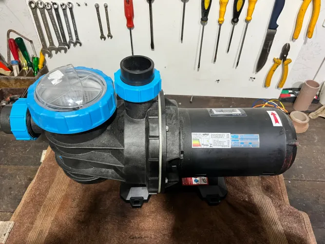 Motor/bomba piscina 1,5cv trifásica nova sodramar completa