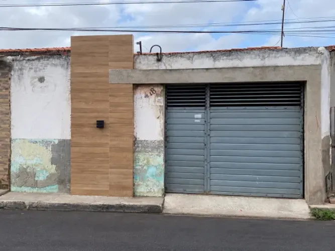 CASA À VENDA NO BAIRRO DESVIO ? DELMIRO GOUVEIA/AL
