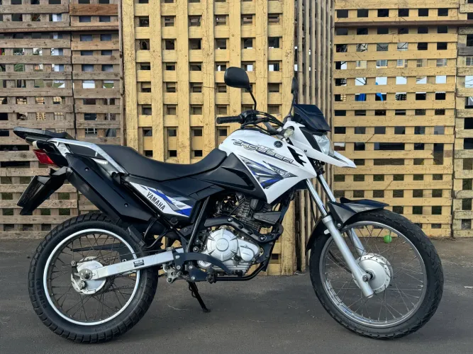 Moto Crosser com só 30k rodado