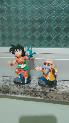 Bonecos Dragon Ball Z Mestre Kame e Yamcha