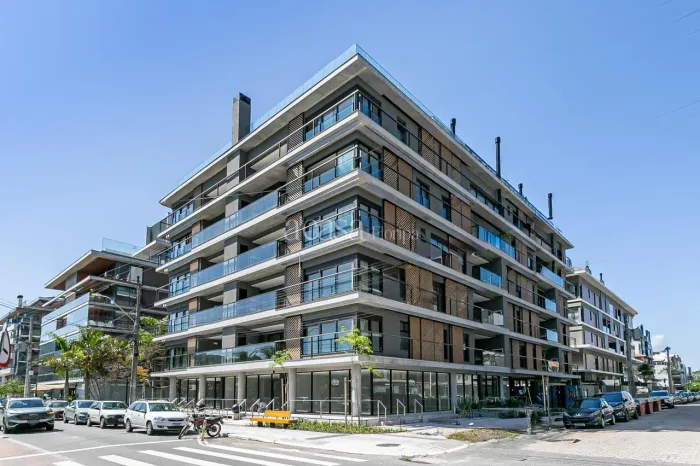 APARTAMENTOS EM JURERÊ COM VISTA MAR!