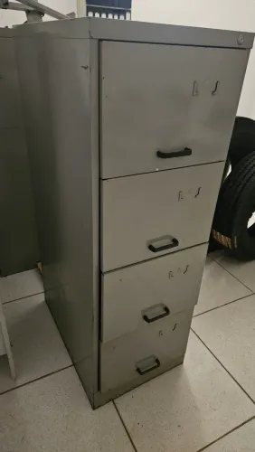 Arquivo de aço 4 portas