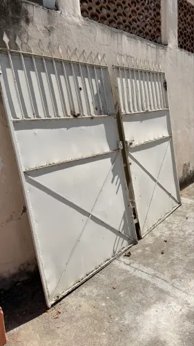 Portão de Ferro Muito Novo