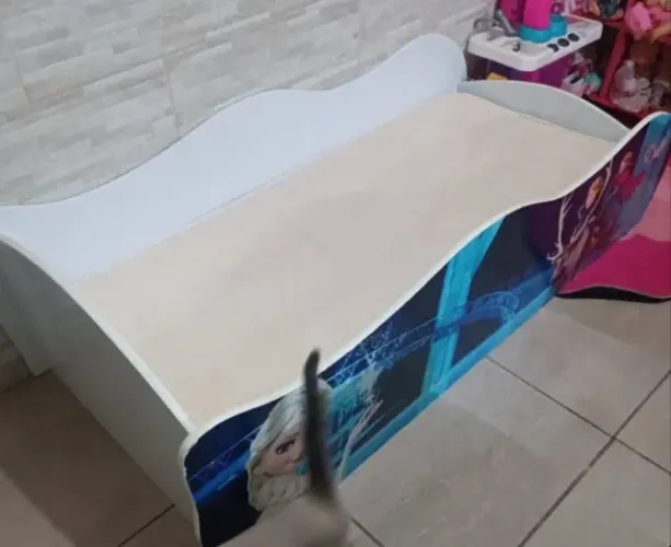 Cama infantil com colchão