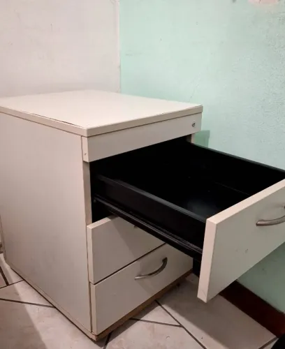 Colchão casal, gaveteiro, ventilador e edredon 