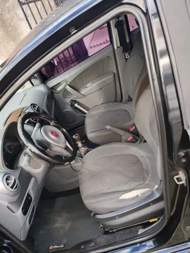 Fiat Palio Attractive 1.0 EVO Fire Flex 8V 5P 2014