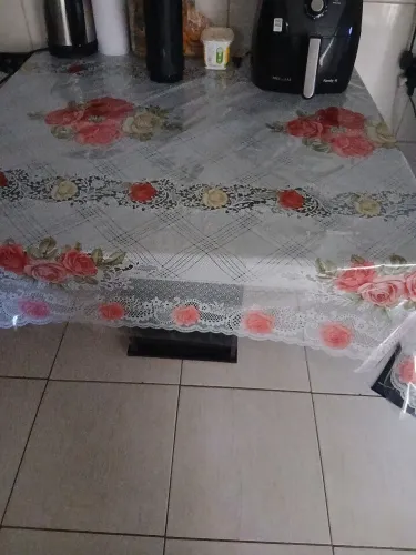 Mesa de vidro fume sem cadeiras