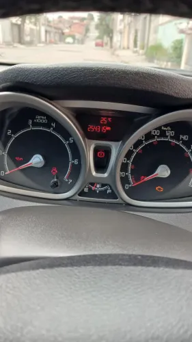 Ford Fiesta Sedan SE 1.6 16V Flex 4P 2011