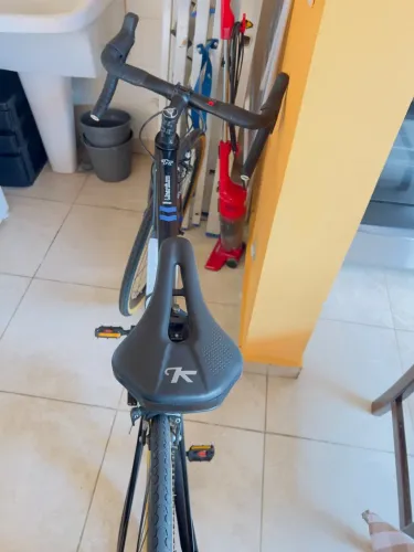 Bike speed top de linha novíssima