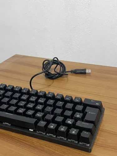 Teclado Mecânico 60%