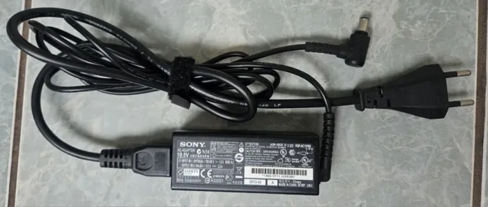 Cabo Fonte Notebook Sony Vaio Original 19,5V 2,3A VGP-AC19V68