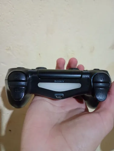 Controle Original PS4 (Com Defeito / Para Retirada De Peças Ou Conserto)
