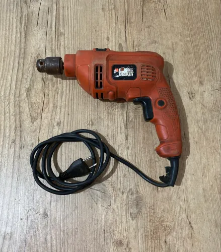 Furadeira 127 v 