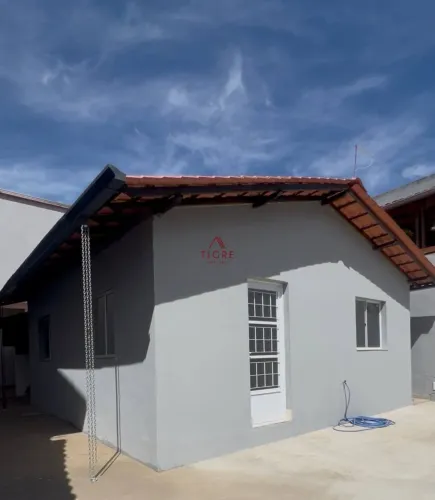 Casa para Locação, 3 Quartos sendo 1 Suíte 3 Vagas