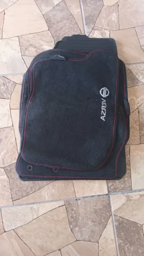 Tapetes do Nissan Versa 