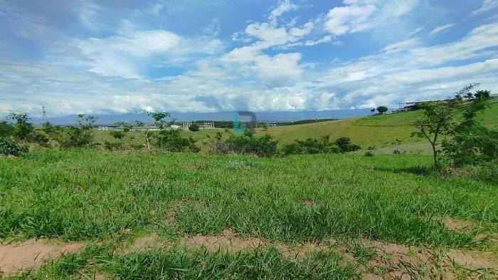 TERRENO COM 3.750 MTS NO QUATINGUA EM LORENA-SP